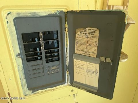 Tiny photo for 148 8th Avenue, Tiffin, OH 44883 (MLS # 10000778)