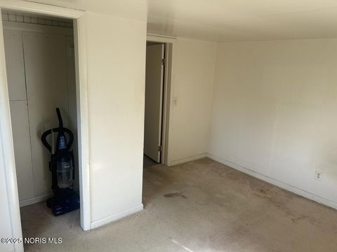 Tiny photo for 148 8th Avenue, Tiffin, OH 44883 (MLS # 10000778)