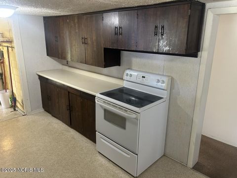 Tiny photo for 148 8th Avenue, Tiffin, OH 44883 (MLS # 10000778)