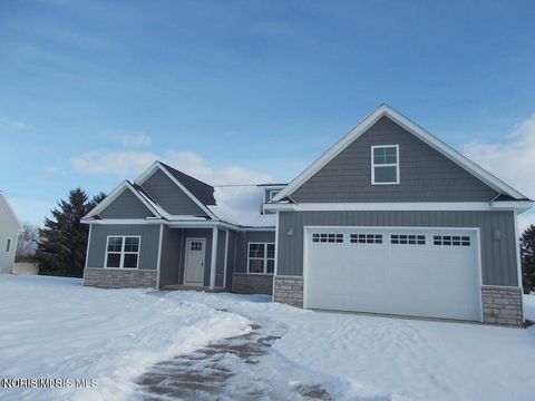 Photo of 1090 Seneca Drive, Wauseon, OH 43567 (MLS # 10004529)