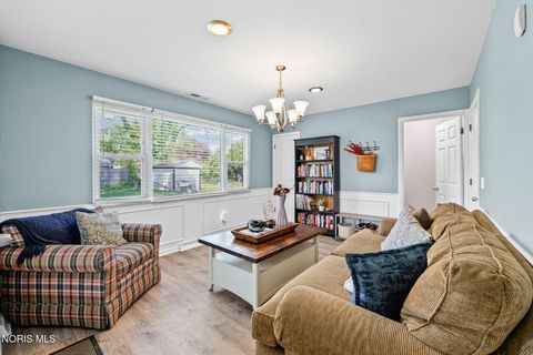 Tiny photo for 4121 Garden Estates Drive, Toledo, OH 43623 (MLS # 10007810)
