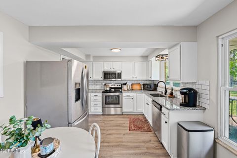 Tiny photo for 4121 Garden Estates Drive, Toledo, OH 43623 (MLS # 10007810)