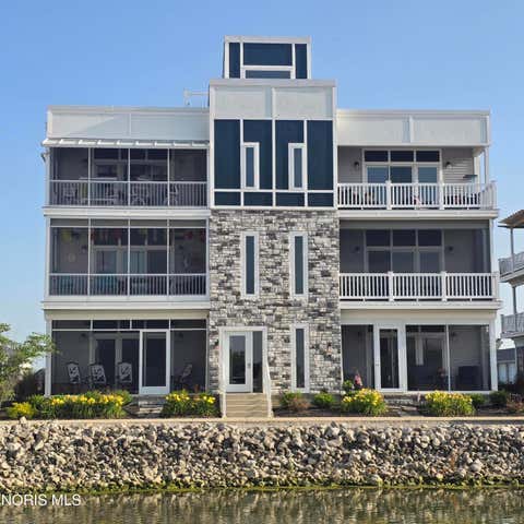 Photo of 2731 E S Harbor Bay Drive #1122, Marblehead, OH 43440 (MLS # 10009996)