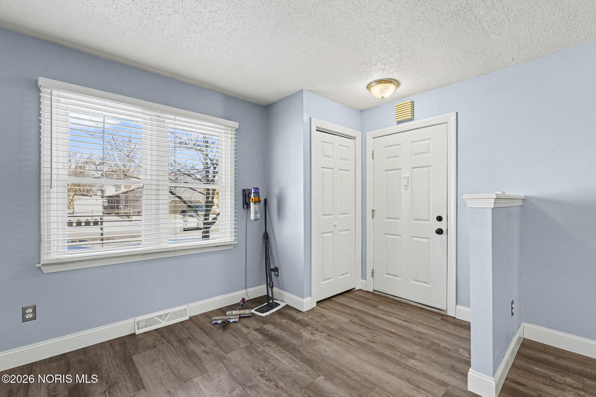 1295 Applegate Street