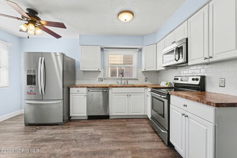 Tiny photo for 1295 Applegate Street, Waterville, OH 43566 (MLS # 10003355)