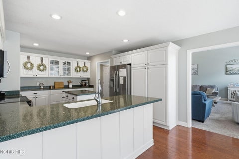 Tiny photo for 808 Pine Valley Drive, Bowling Green, OH 43402 (MLS # 10010051)