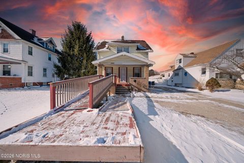 Homes For Sale - 4623 Lewis Avenue<br/> Lucas County, Toledo, OH 43612