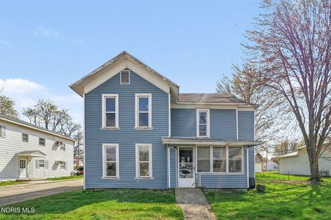 Photo of 114 N Main Street, Bradner, OH 43406 (MLS # 10006355)