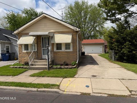 Photo of 5917 316th Street, Toledo, OH 43611 (MLS # 10007035)