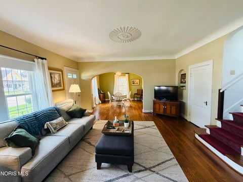 Tiny photo for 325 W 3rd Street, Defiance, OH 43512 (MLS # 10014706)