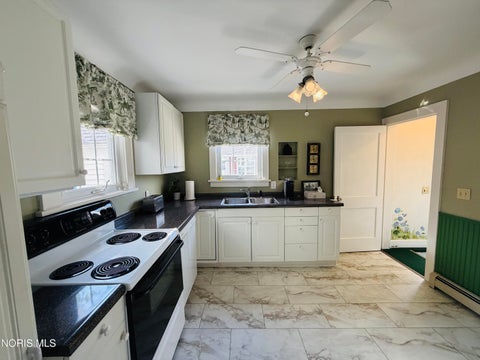 Tiny photo for 325 W 3rd Street, Defiance, OH 43512 (MLS # 10014706)