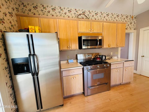 Tiny photo for 325 W 3rd Street, Defiance, OH 43512 (MLS # 10014706)