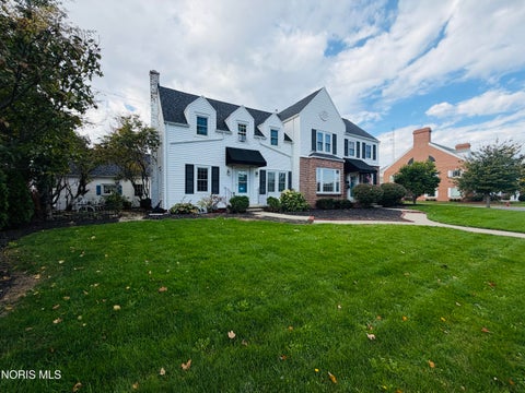 Tiny photo for 325 W 3rd Street, Defiance, OH 43512 (MLS # 10014706)