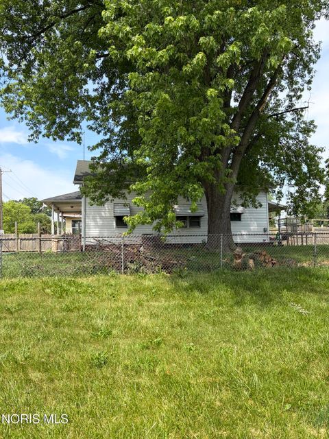 Tiny photo for 1123 Liberty Street, Toledo, OH 43605 (MLS # 10008871)