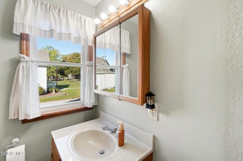 Tiny photo for 715 E Madison Street, Gibsonburg, OH 43431 (MLS # 10013947)