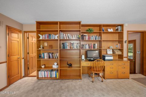 Tiny photo for 5691 County Road 1 2, Swanton, OH 43558 (MLS # 10008542)