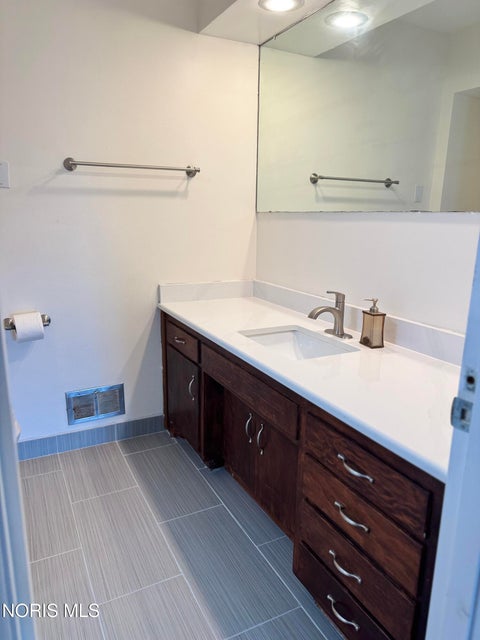 Tiny photo for 2130 Richards Road #Unit 3, Ottawa Hills, OH 43606 (MLS # 10014780)