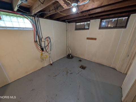Tiny photo for 27 W Poinsetta Avenue, Toledo, OH 43612 (MLS # 10011918)