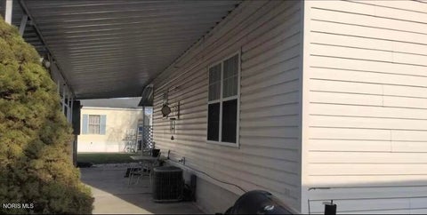 Mobile Home For Sale - 740 County Road 212 #LOT 43<br/> Fremont, OH 43420