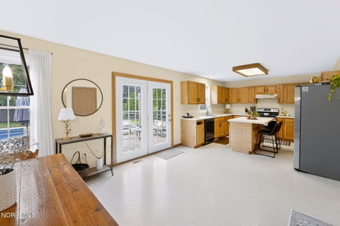 Tiny photo for 7414 Woodshire Lane, Holland, OH 43528 (MLS # 10013835)