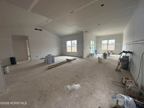 Tiny photo for 5040 Easton Drive, Oregon, OH 43616 (MLS # 10003669)