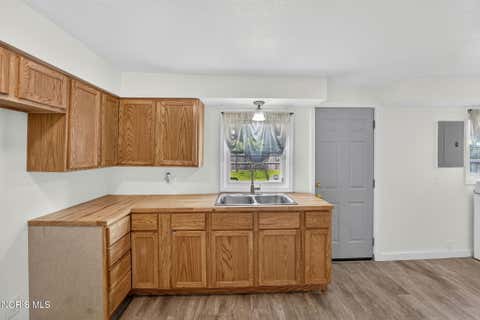 Tiny photo for 547 Church Street, Toledo, OH 43605 (MLS # 10010796)