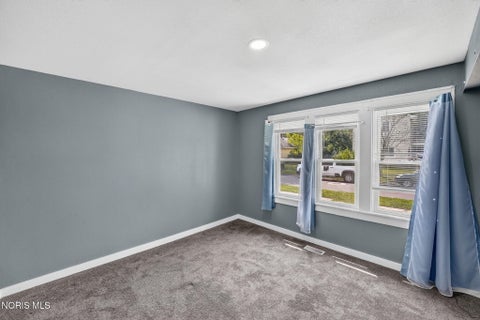 Tiny photo for 547 Church Street, Toledo, OH 43605 (MLS # 10010796)