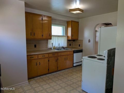 Tiny photo for 5214 Newhart Circle, Toledo, OH 43615 (MLS # 10007747)