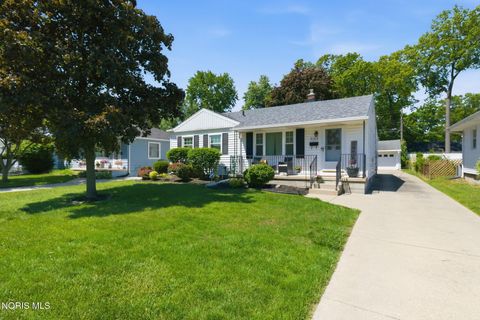 Homes For Sale - 5143 Sheila Drive<br/> Toledo, OH 43613