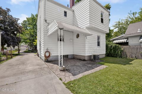 Tiny photo for 2542 Grantwood Drive, Toledo, OH 43613 (MLS # 10010354)