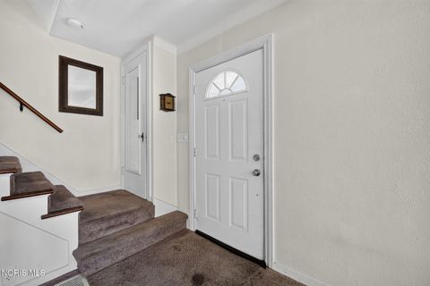 Tiny photo for 2542 Grantwood Drive, Toledo, OH 43613 (MLS # 10010354)