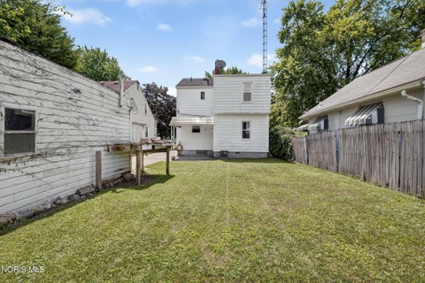 Tiny photo for 2542 Grantwood Drive, Toledo, OH 43613 (MLS # 10010354)