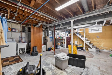 Tiny photo for 2542 Grantwood Drive, Toledo, OH 43613 (MLS # 10010354)