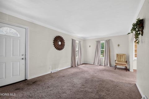 Tiny photo for 2542 Grantwood Drive, Toledo, OH 43613 (MLS # 10010354)