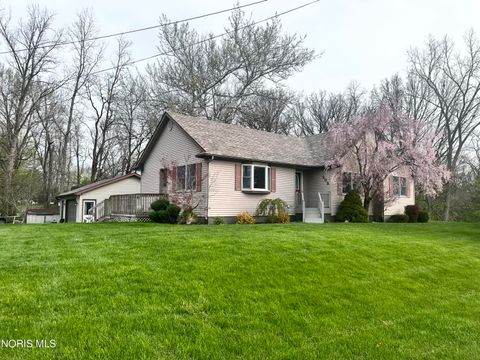 Tiny photo for 202 E Woodcox Street, Antwerp, OH 45813 (MLS # 10006805)