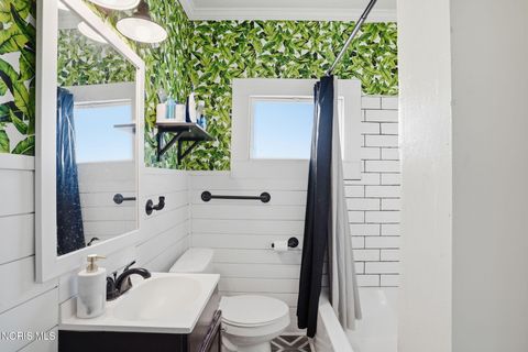 Tiny photo for 2604 N Main Street, Findlay, OH 45840 (MLS # 10004150)