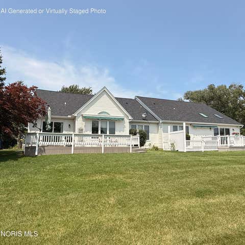 Tiny photo for 5438 Bayshore Road, Oregon, OH 43616 (MLS # 10010649)