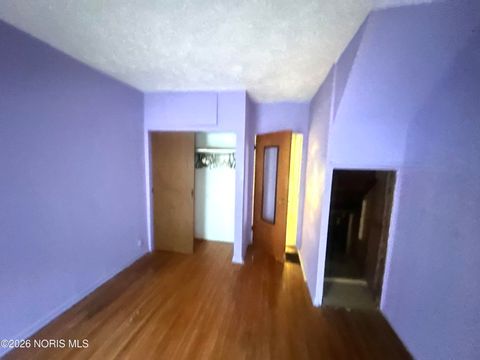 Tiny photo for 47 E Foulkes Street, Toledo, OH 43605 (MLS # 10003185)