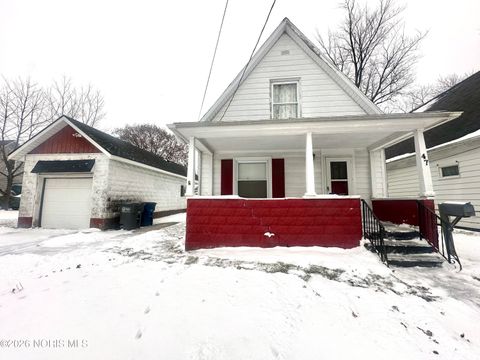 Photo of 47 E Foulkes Street, Toledo, OH 43605 (MLS # 10003185)