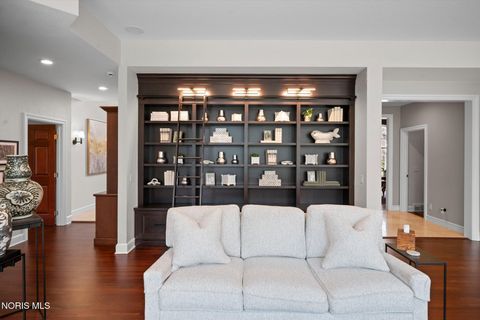 Tiny photo for 26976 W River Road, Perrysburg, OH 43551 (MLS # 10005247)