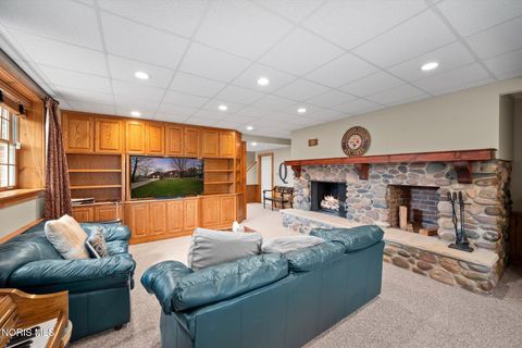 Tiny photo for 26976 W River Road, Perrysburg, OH 43551 (MLS # 10005247)