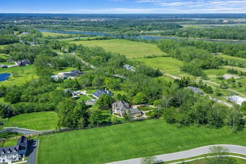 Tiny photo for 26976 W River Road, Perrysburg, OH 43551 (MLS # 10005247)