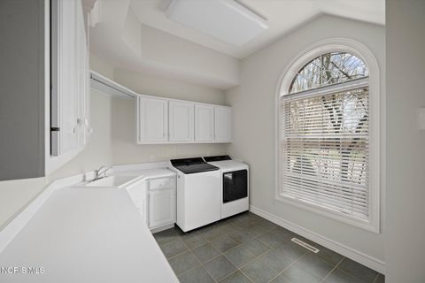 Tiny photo for 26976 W River Road, Perrysburg, OH 43551 (MLS # 10005247)