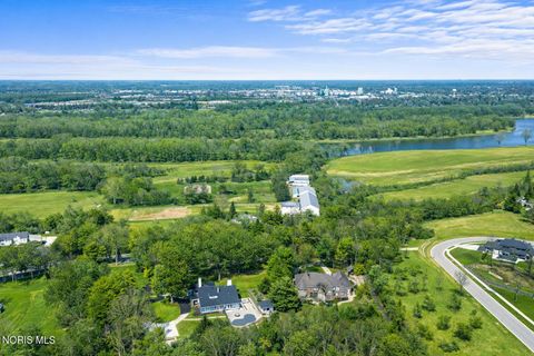 Tiny photo for 26976 W River Road, Perrysburg, OH 43551 (MLS # 10005247)