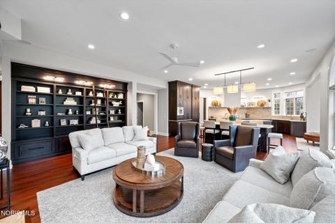 Tiny photo for 26976 W River Road, Perrysburg, OH 43551 (MLS # 10005247)