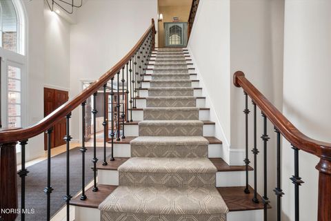 Tiny photo for 26976 W River Road, Perrysburg, OH 43551 (MLS # 10005247)