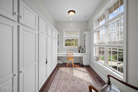 Tiny photo for 26976 W River Road, Perrysburg, OH 43551 (MLS # 10005247)