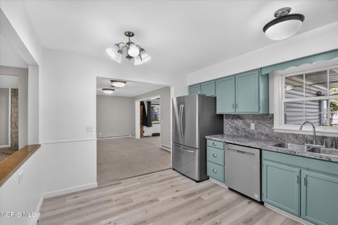 Tiny photo for 5302 Brophy Drive, Toledo, OH 43611 (MLS # 10014483)