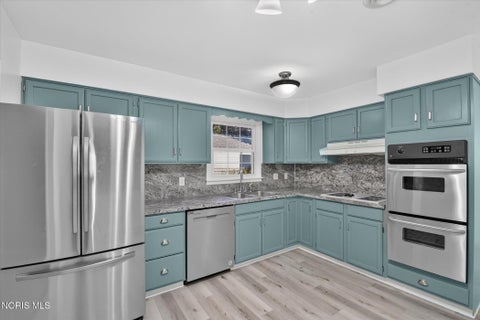 Tiny photo for 5302 Brophy Drive, Toledo, OH 43611 (MLS # 10014483)