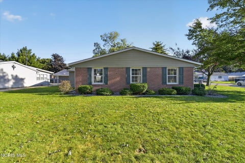 Tiny photo for 5302 Brophy Drive, Toledo, OH 43611 (MLS # 10014483)